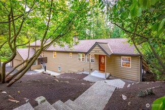 3819 NE 182nd St, Lake Forest Park, WA 98155