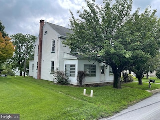 1083 Georgetown Rd, Paradise, PA 17562