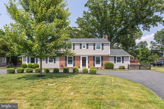 100 N Main St, Yardley, PA 19067