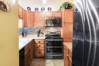 13036 Judicial Rd, Burnsville, MN 55337