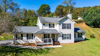 32 Wheat Ridge Rd, Sylva, NC 28779