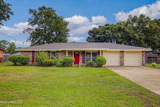 2219 Popps Ferry Rd, Biloxi, MS 39532