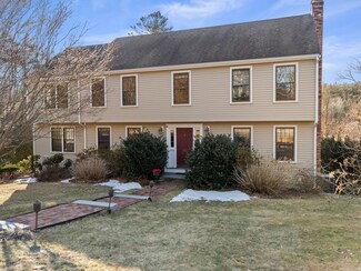 224 Hay Meadow Rd, North Andover, MA 01845
