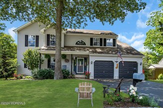 7 Carolyn Ct, Lanoka Harbor, NJ 08734