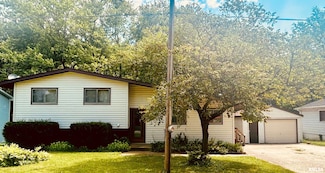 204 S 9th St Unit 1, Riverton, IL 62561
