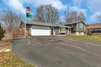 805 13th St N, Sauk Rapids, MN 56379