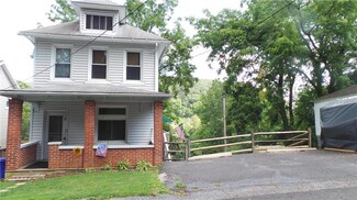 23 Market St, Freemansburg, PA 18017