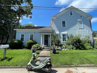 475 Youngs Ave Unit c, Southold, NY 11971