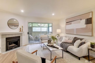 1077 Summerain Ct, San Jose, CA 95122