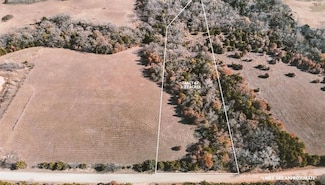 525 N Hogan Ave, Guthrie, OK 73044