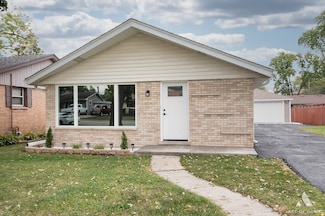 6024 Birmingham St, Chicago Ridge, IL 60415