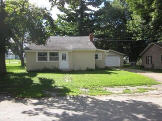 327 Taylor St, Pecatonica, IL 61063