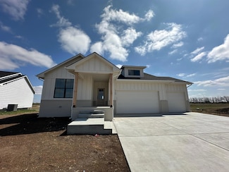 2704 S Clear Creek St, Wichita, KS 67230