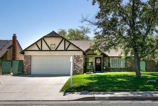 42902 Sachs Dr, Lancaster, CA 93536