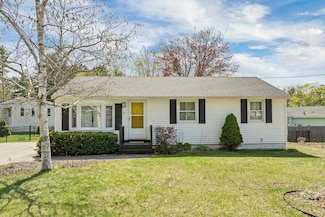 12 Phillip St, Dover, NH 03820