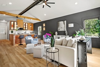 212 S Cliff St, Dallas, TX 75203