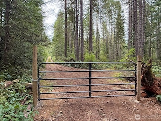 1200 NE Aquila Ridge Rd, Tahuya, WA 98588
