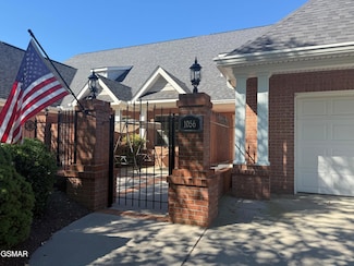 1056 Fine Glen Dr, Sevierville, TN 37862