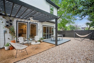 1410 E 2nd St Unit 2, Austin, TX 78702