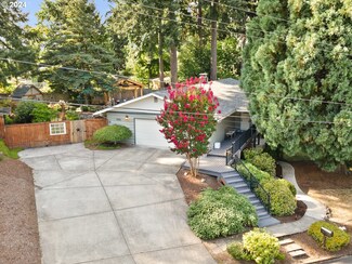 11310 NE 26th Ave, Vancouver, WA 98686
