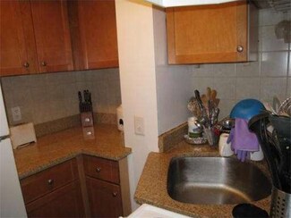 260 River St Unit 2, Waltham, MA 02453