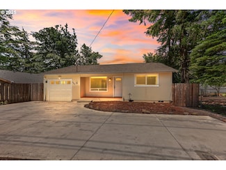 4867 SW Taylors Ferry Rd, Portland, OR 97219