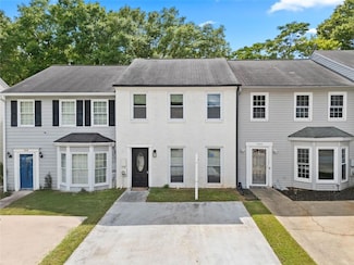 1008 Windy Oaks Ct SE, Smyrna, GA 30080
