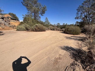 1713 Long Hollow Ct S, Yosemite Lakes, CA 93614