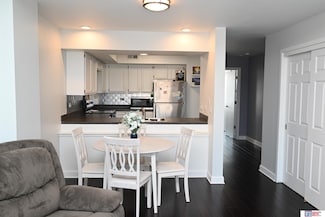 139 N 11th St Unit 904, Lincoln, NE 68508