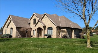 200 Stirling Dr, Butler, PA 16001