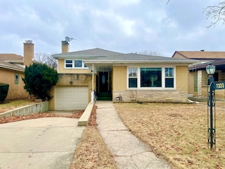 7323 N Karlov Ave, Lincolnwood, IL 60712
