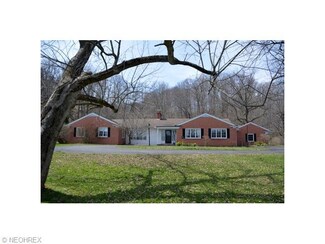 3500 Chagrin River Rd, Chagrin Falls, OH 44022