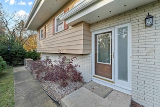 4921 Marathon Dr, Madison, WI 53705