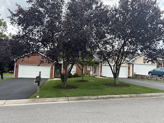 9 Berkley Ct, Troutville, VA 24175