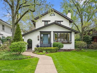 19 N Vine St, Hinsdale, IL 60521