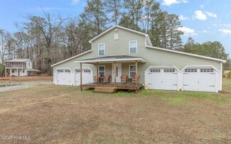 104 E Modlin Rd, Ahoskie, NC 27910