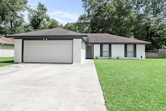 12795 Tan Oak Ln, Beaumont, TX 77713