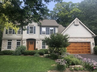 716 Barberry Trail, Fox River Grove, IL 60021