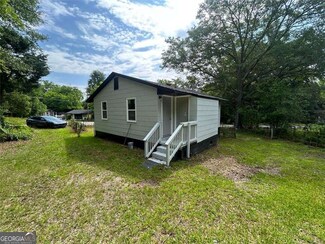 3005 Margaret Dr, Macon, GA 31206