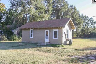 700 Main St, Preston, KS 67583