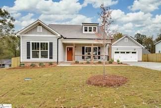 216 Forest Park Dr, Simpsonville, SC 29681