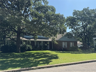 4525 Summit Place, Sand Springs, OK 74063
