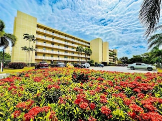 101 SE 3rd Ave Unit 404, Dania Beach, FL 33004
