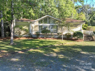 173 Dellwood Ct, Mount Gilead, NC 27306