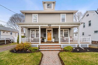 13 Evans Rd, Peabody, MA 01960
