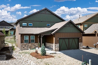 595 Elk Track Cir, Granby, CO 80446