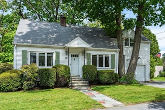 68 Shelton Rd, Swampscott, MA 01907