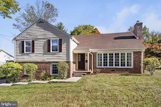 411 Saint Davids Ave, Wayne, PA 19087