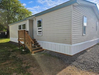 76332 Rainbow St Unit 27, Oakridge, OR 97463