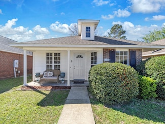 4566 Barrington Ln, Niceville, FL 32578